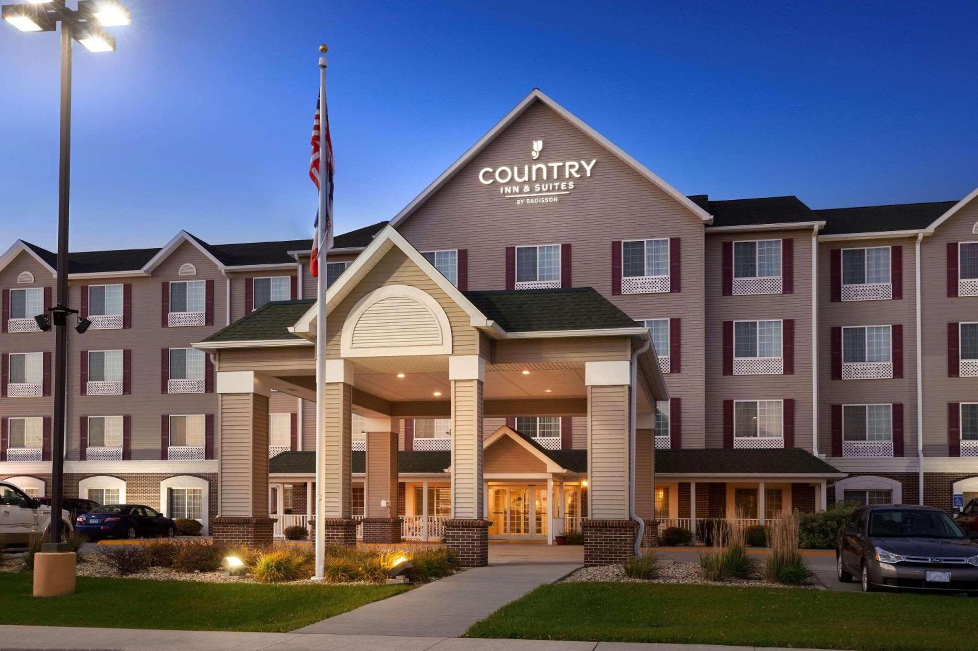 Country Inn & Suites By Radisson, Northwood, Ia Exterior photo